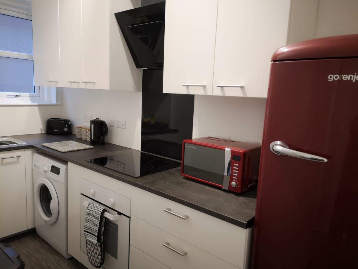 2 Bedroom Apartment At Kent Escapes Short Lets & Serviced Accommodation Kent, Bouverie Escape Folkestone With Wifi Esterno foto